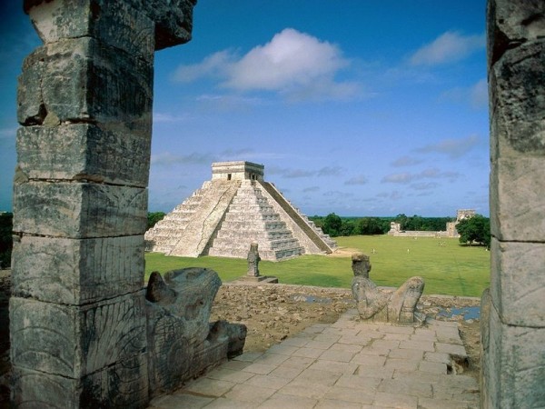 Chichen Itza mexico 5942392 800 600 600x450 100 Most Famous Landmarks Around the World