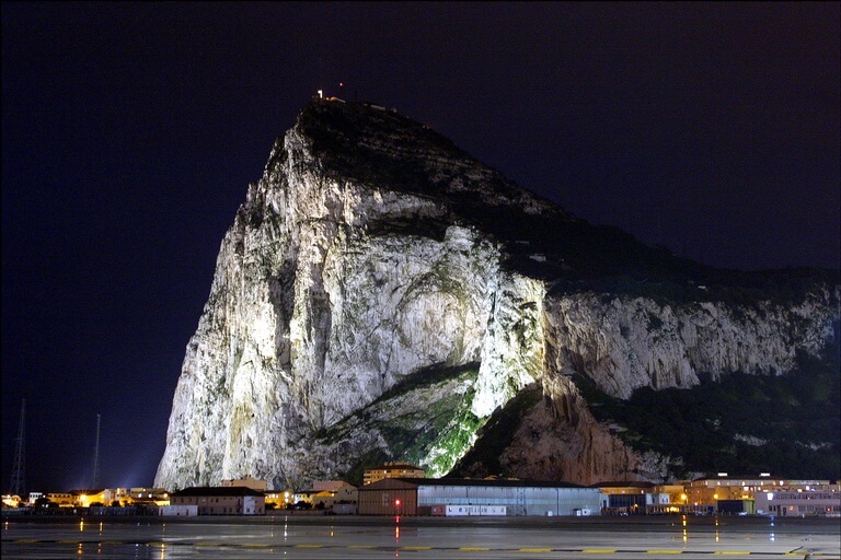 rock of gibraltar1 100 Most Famous Landmarks Around the World