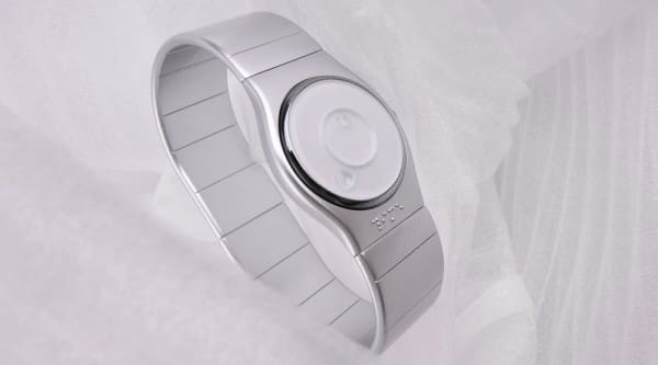 tact05 600x333 15 Stunning Futuristic Watches Concept Designs