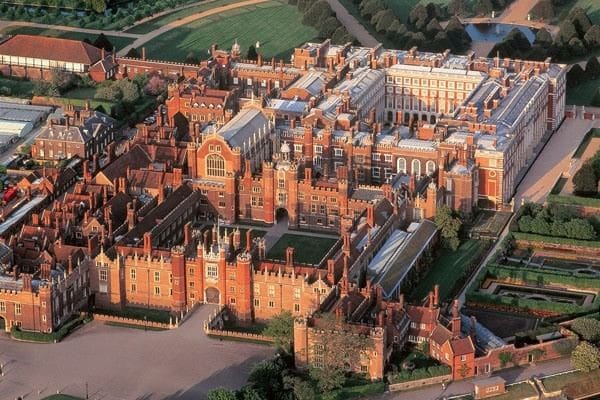 Influence of the British Monarchy on British Architecture - Interior Design, Design News and ...