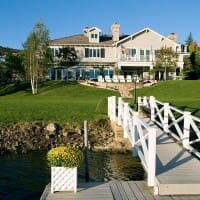 Waterfront Lake House, an Amazing Design by Jerry Adams