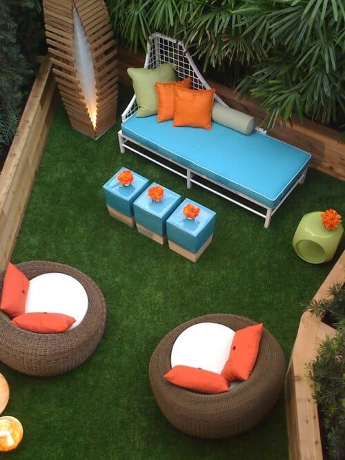 colorful-outdoor-room