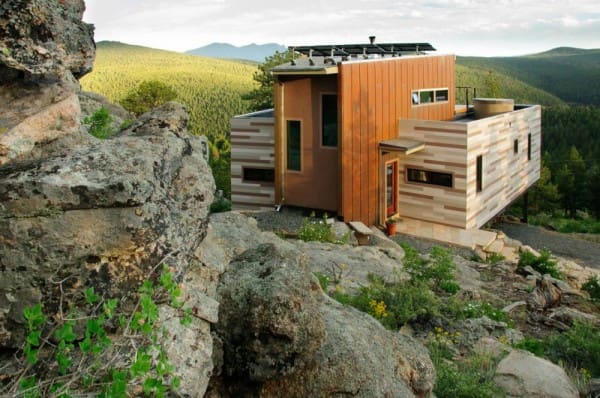 eco-friendly-shipping-container-house