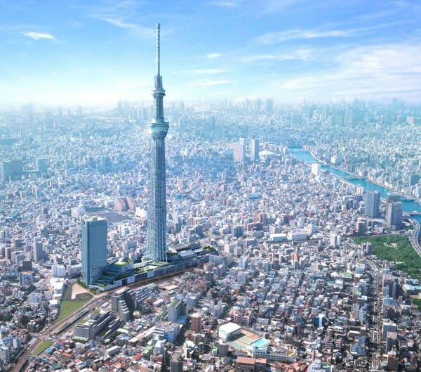 Skytree-Tokyio-during-day