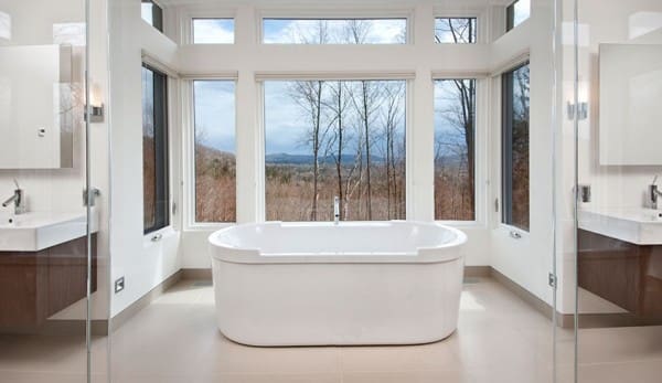white-bathtub