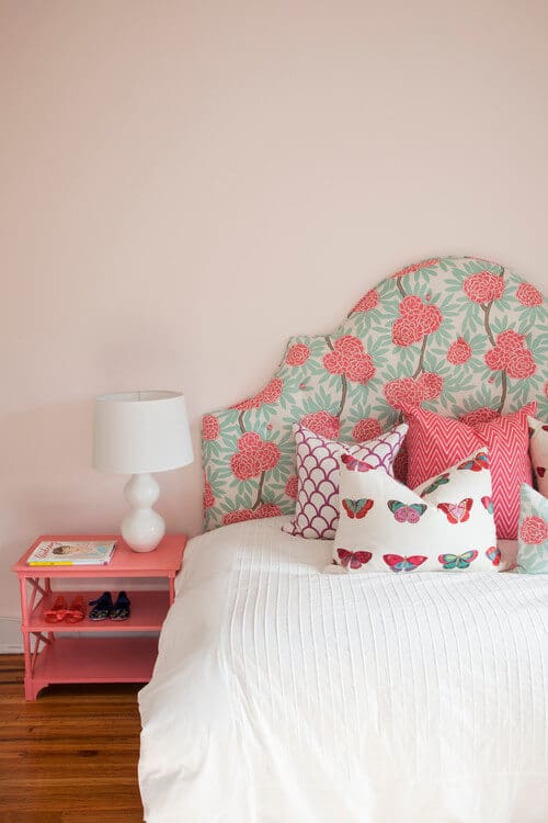 eclectic-bedroom-pink-color