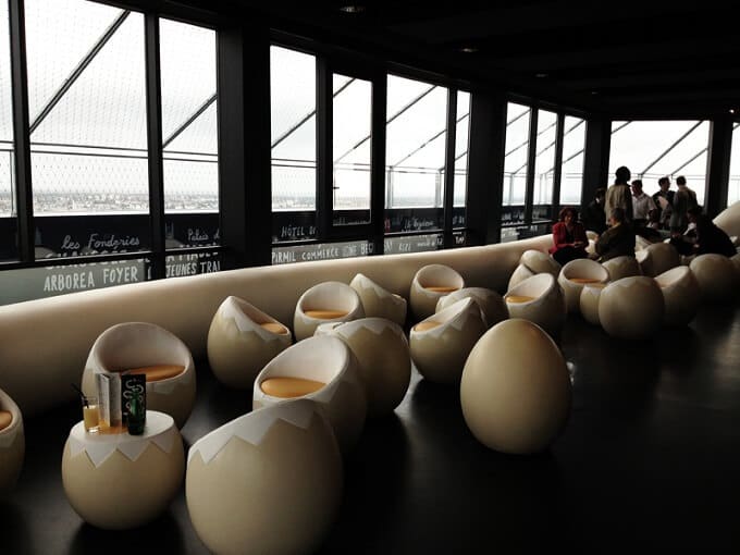 Bar-seats-in-shape-of-an-egg