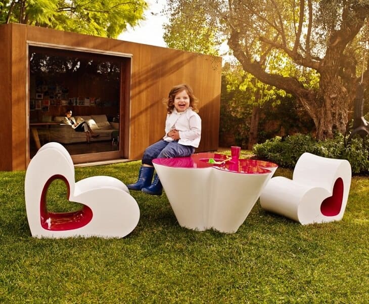 Creative-white-and-pink-furniture-for-children-02