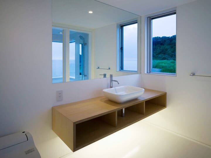 Simple-bathroom-design