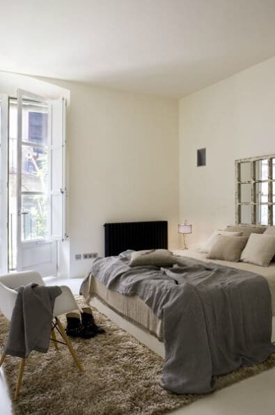 Contemporary-bedroom