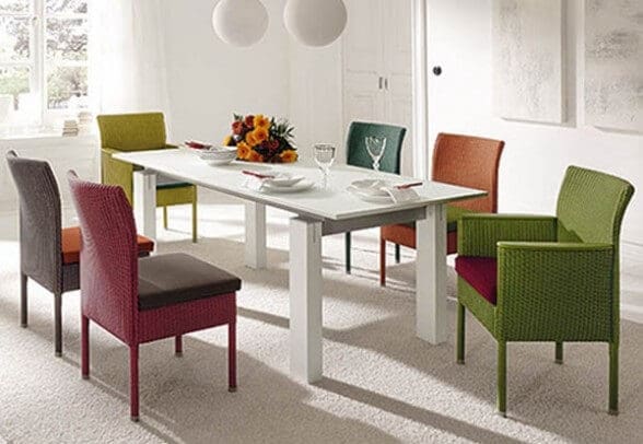 Colorful-chairs-in-dining-room