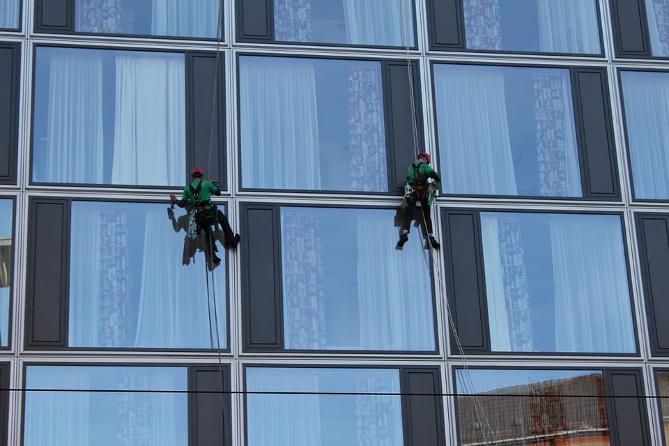 highrise window cleaners in Toronto