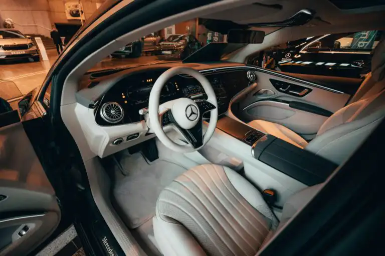 Say Goodbye to Car Rental Stress  Hello to Chauffeur Luxury!